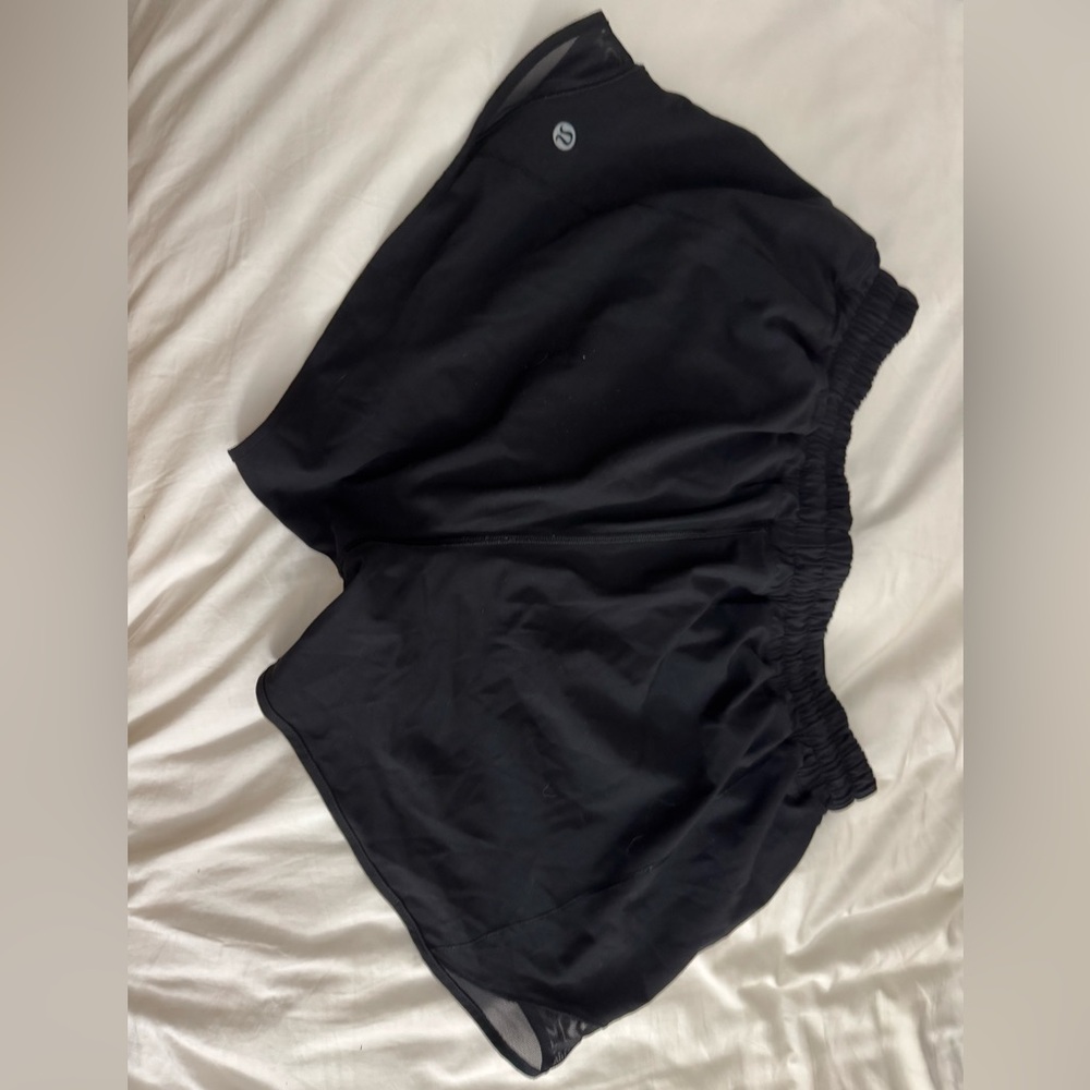 Lululemon hotty hot low rise lined short